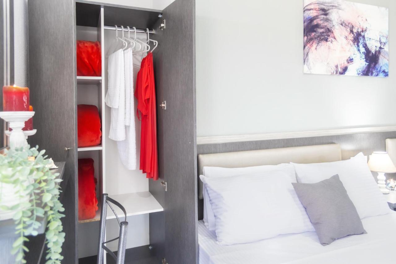 Caretta Blue Apartments Polychrono Ngoại thất bức ảnh