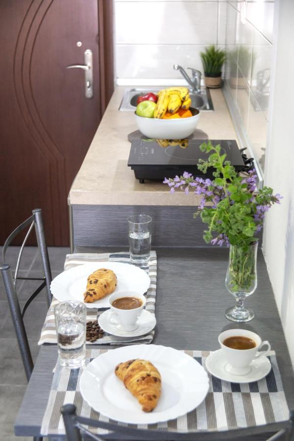 Caretta Blue Apartments Polychrono Ngoại thất bức ảnh