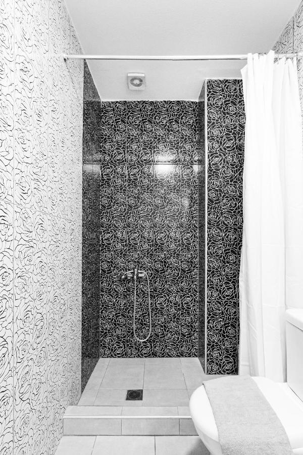 Caretta Blue Apartments Polychrono Ngoại thất bức ảnh